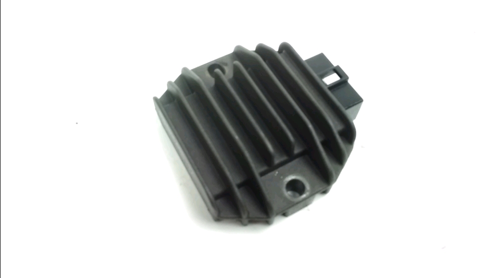 REGULATEUR DE TENSION