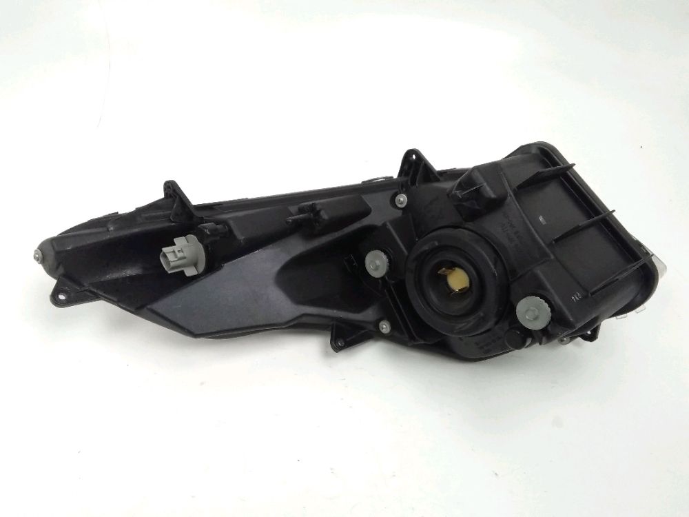 OPTIQUE AVANT GAUCHE