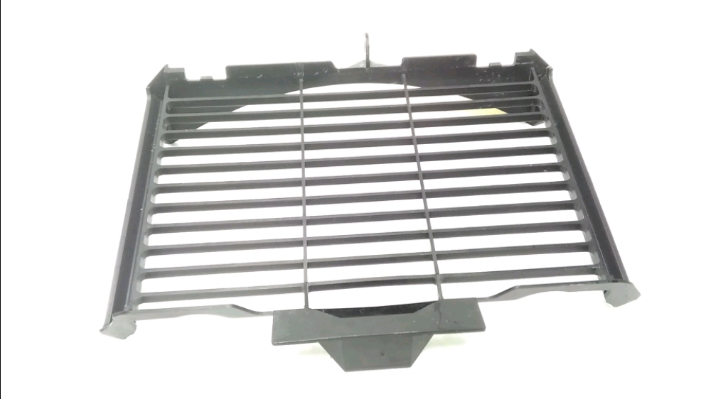GRILLE DE RADIATEUR