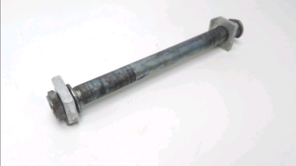 AXE DE ROUE ARRIERE