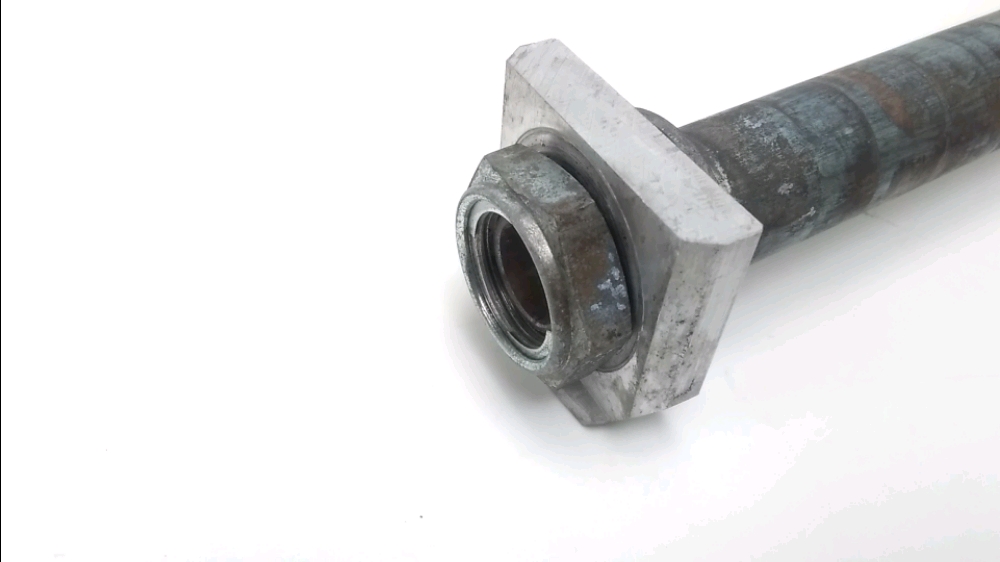 AXE DE ROUE ARRIERE