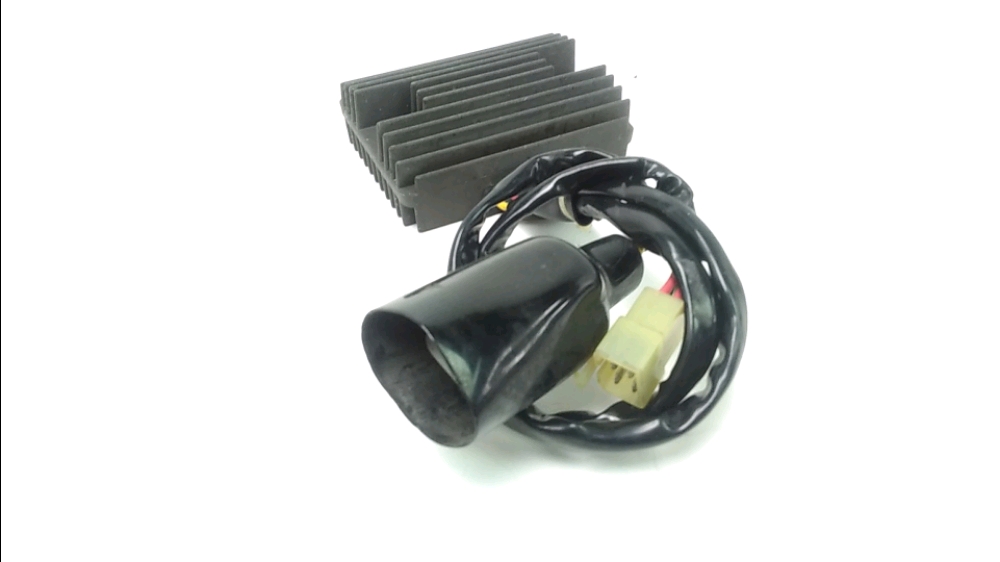 REGULATEUR DE TENSION