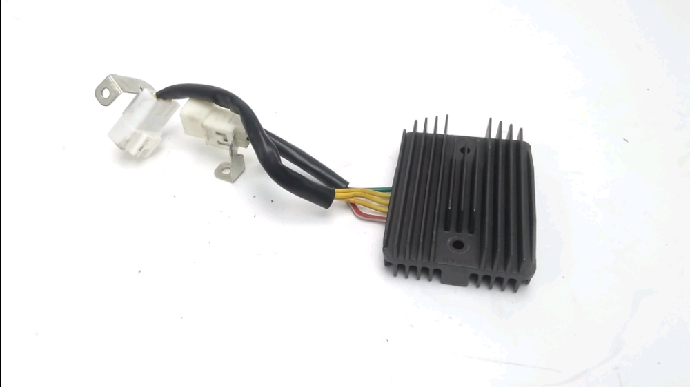 REGULATEUR DE TENSION