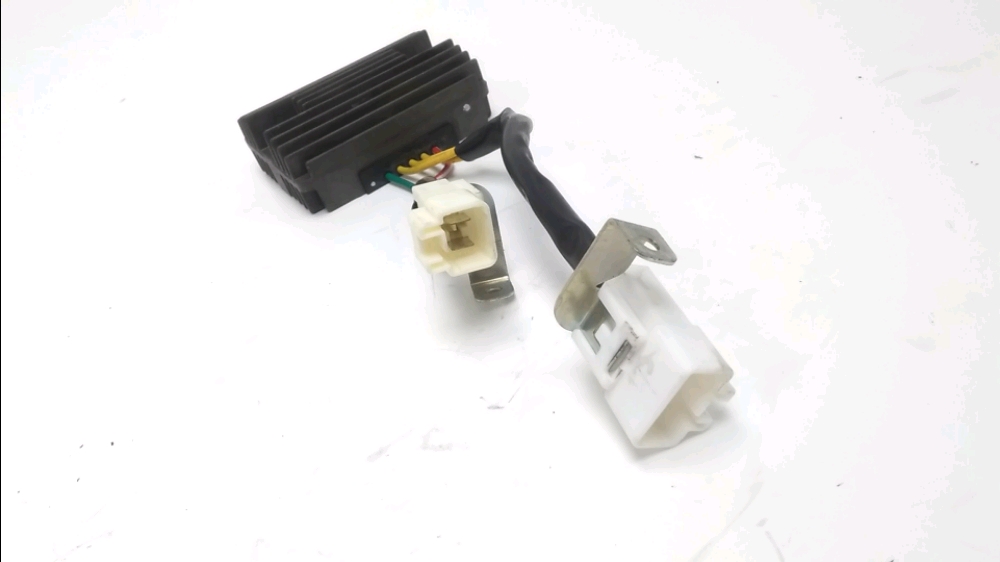 REGULATEUR DE TENSION