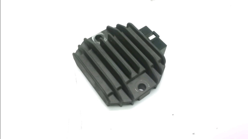 REGULATEUR DE TENSION