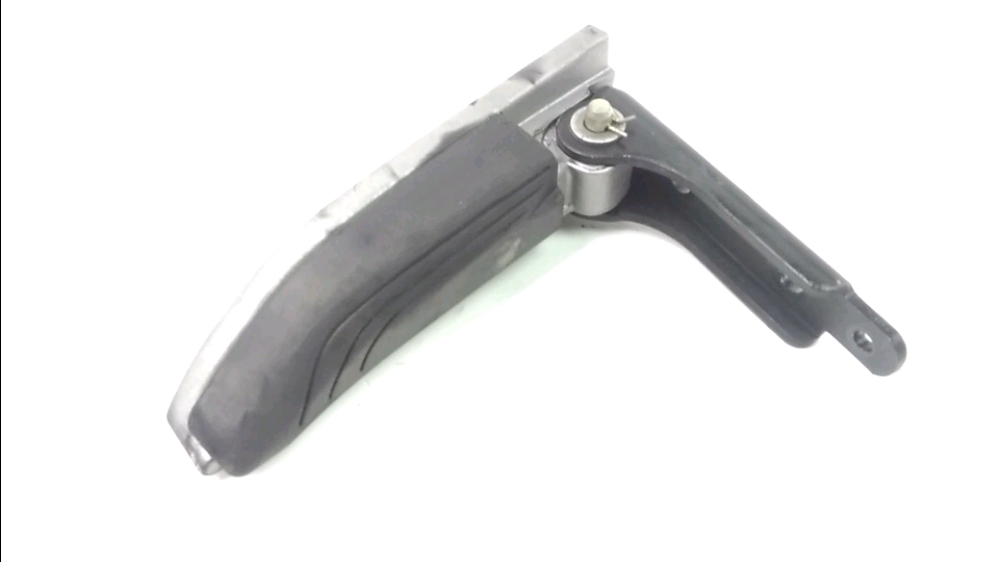 Platine et repose pieds arriere gauche