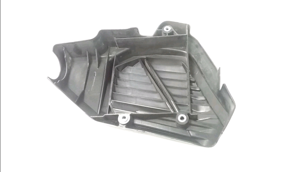 GRILLE DE RADIATEUR