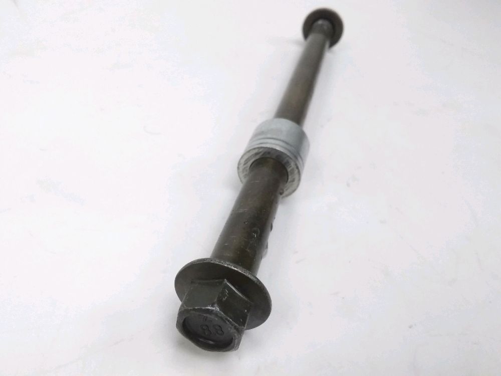 AXE DE ROUE AVANT