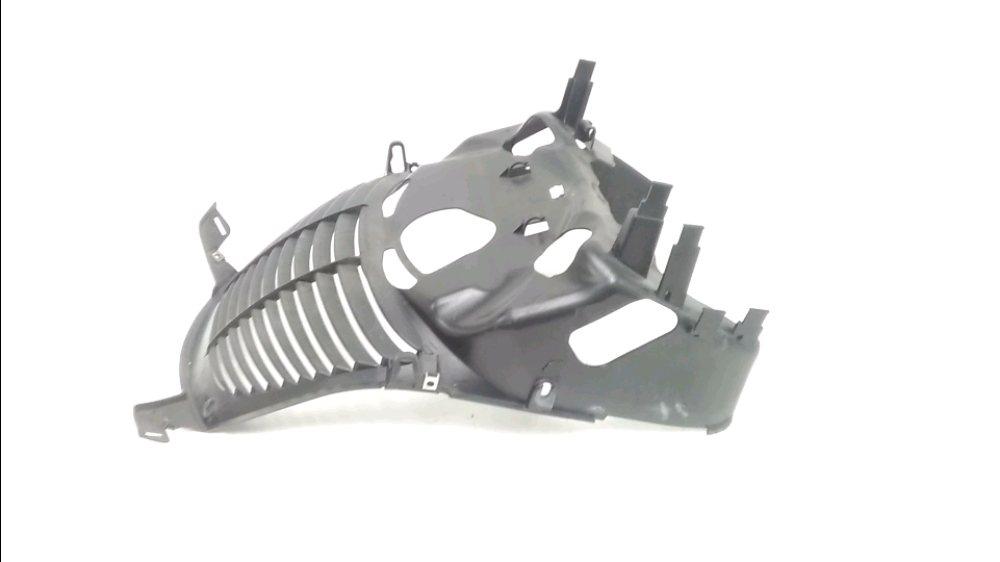 GRILLE DE RADIATEUR