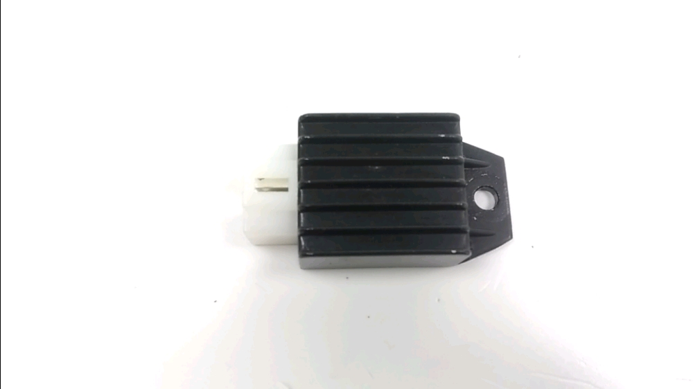 REGULATEUR DE TENSION