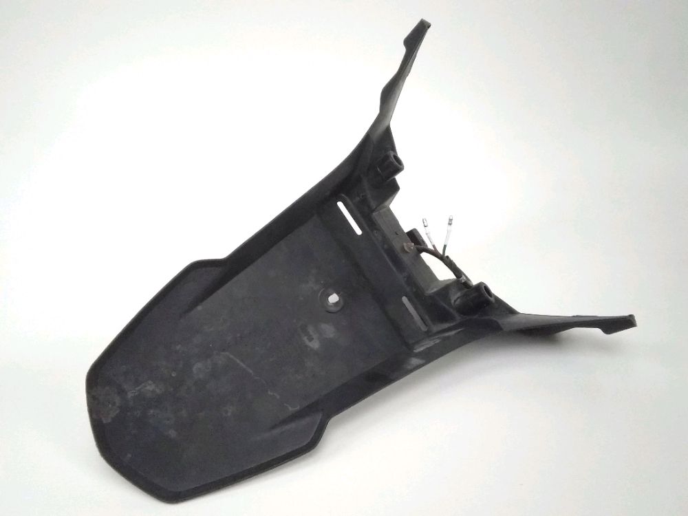 SUPPORT DE PLAQUE ET ECLAIRAGE