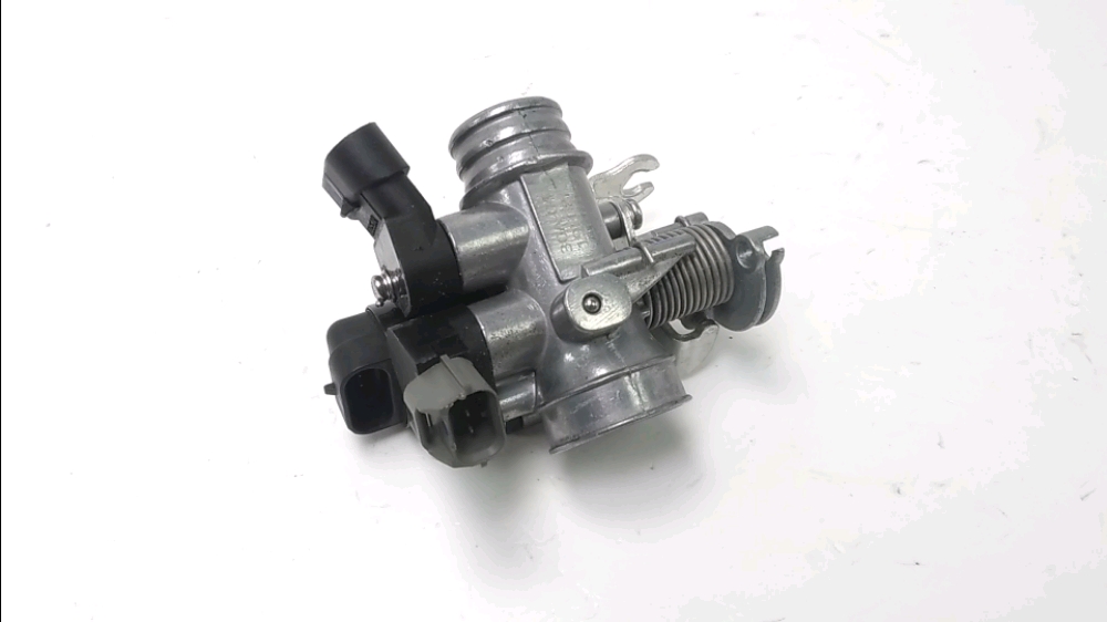 Corps d'injection droit