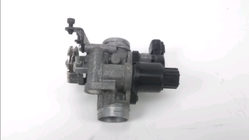 CORPS D'INJECTION DROIT