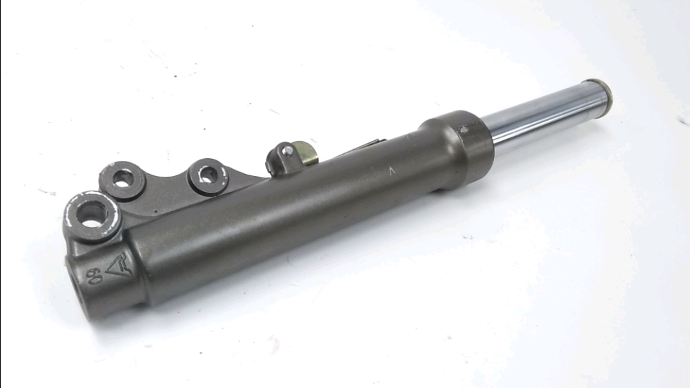 Tube de fourche gauche