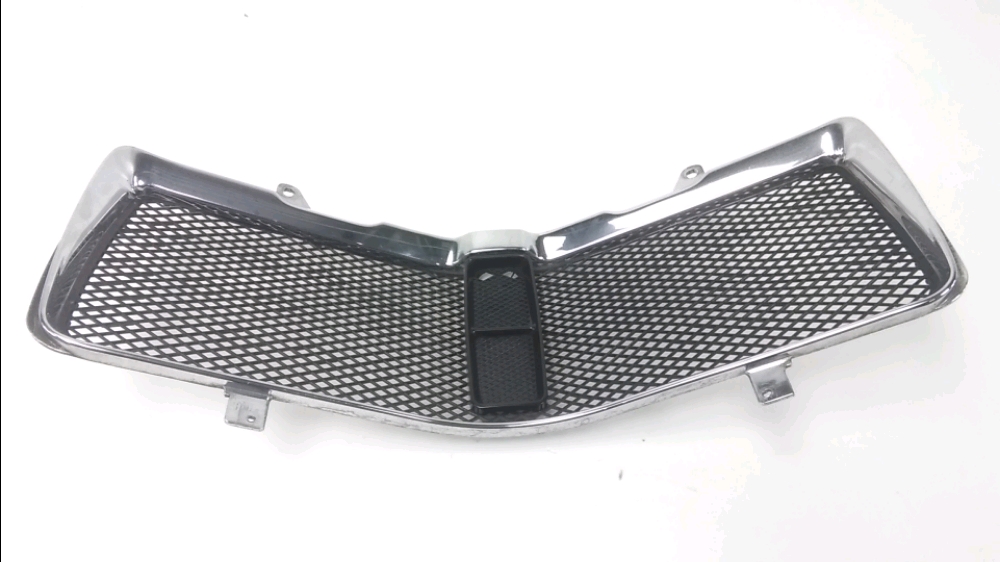 GRILLE DE RADIATEUR