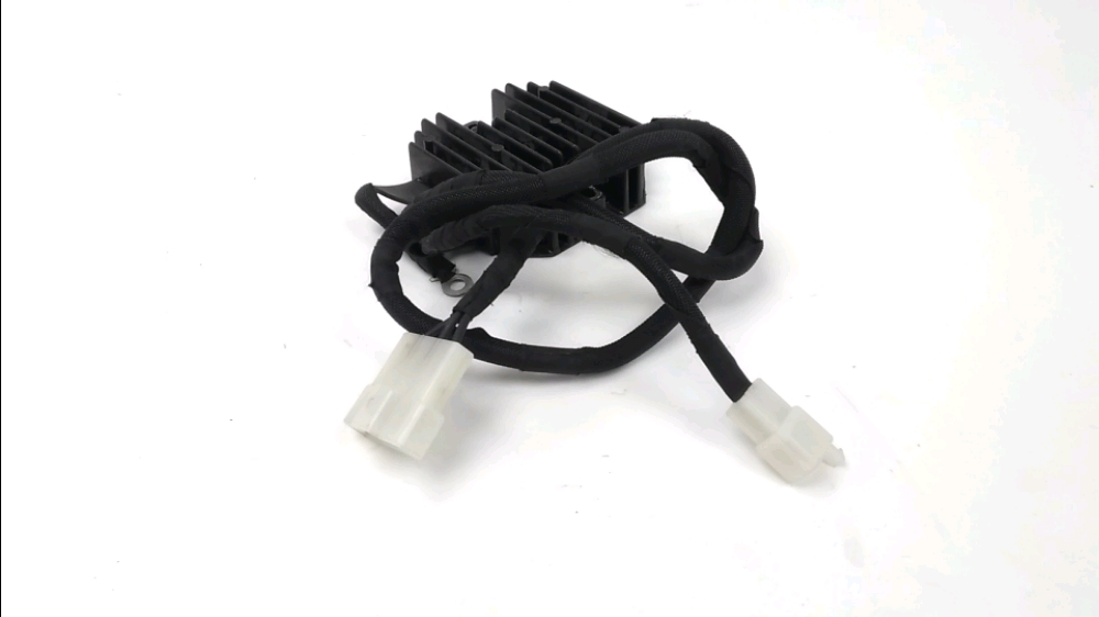 REGULATEUR DE TENSION