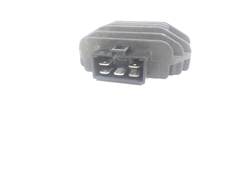 REGULATEUR DE TENSION