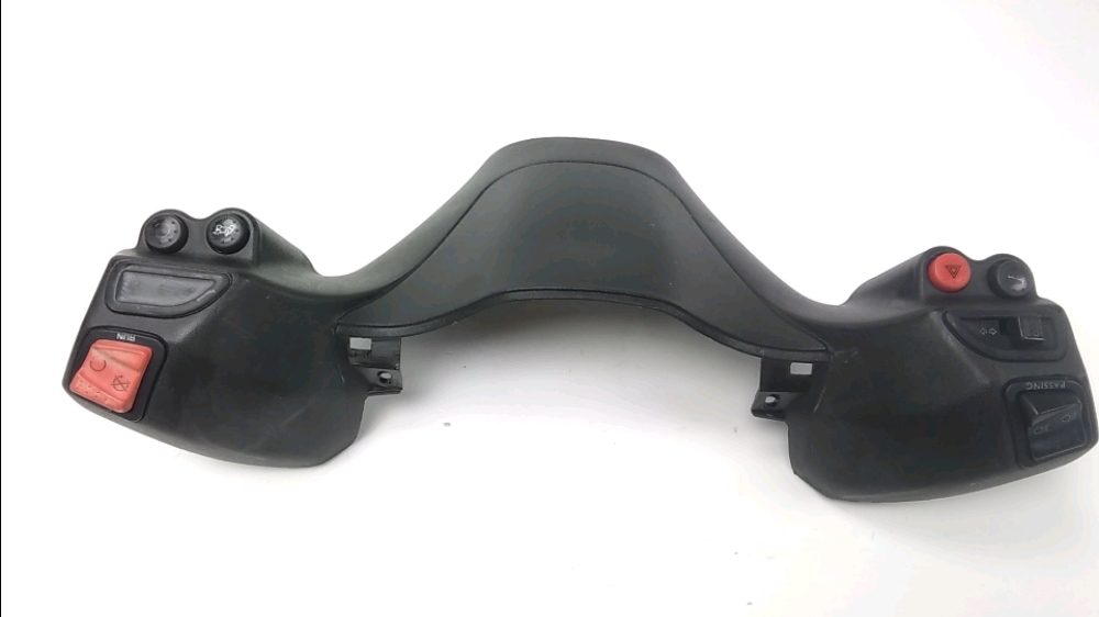 HABILLAGE ARRIERE DU GUIDON