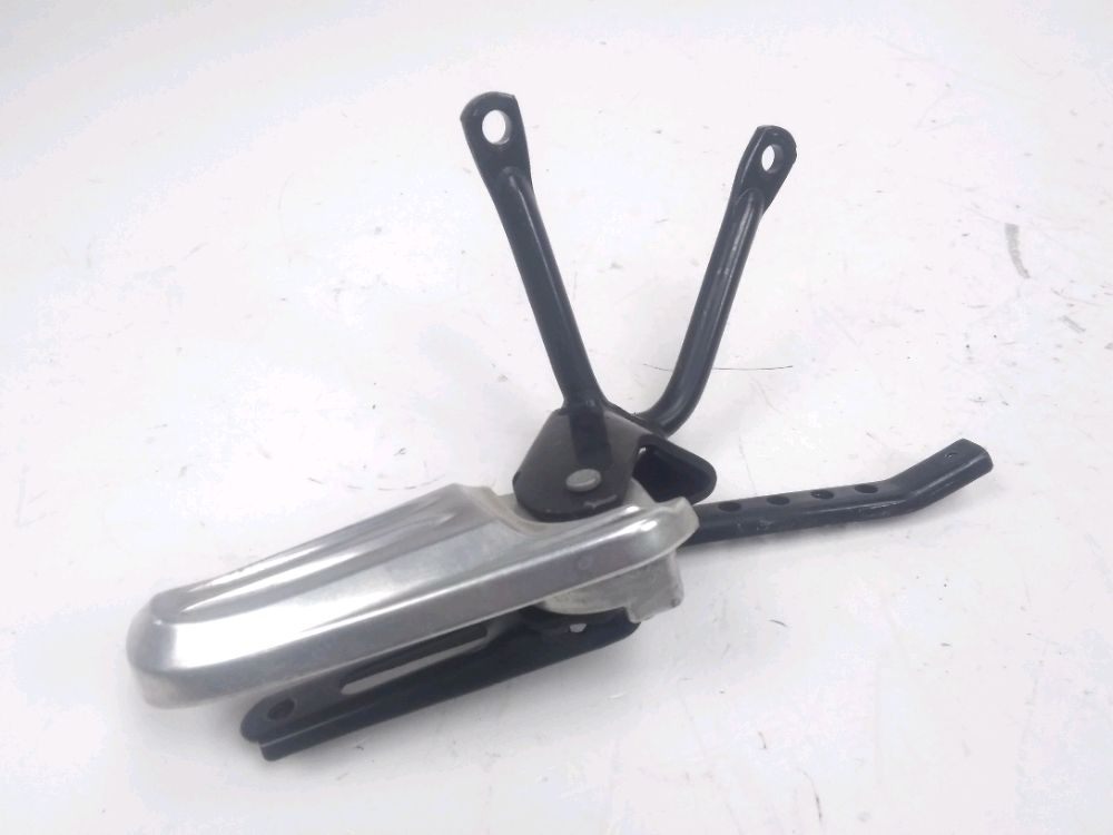 PLATINE ET REPOSE PIEDS ARRIERE DROIT