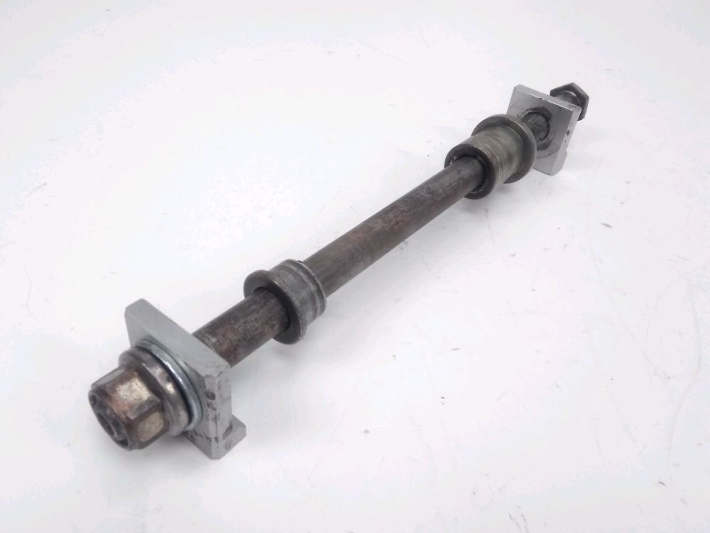 AXE DE ROUE ARRIERE