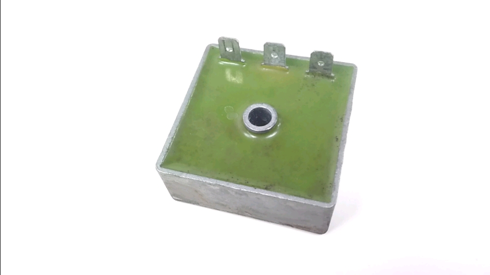 REGULATEUR DE TENSION
