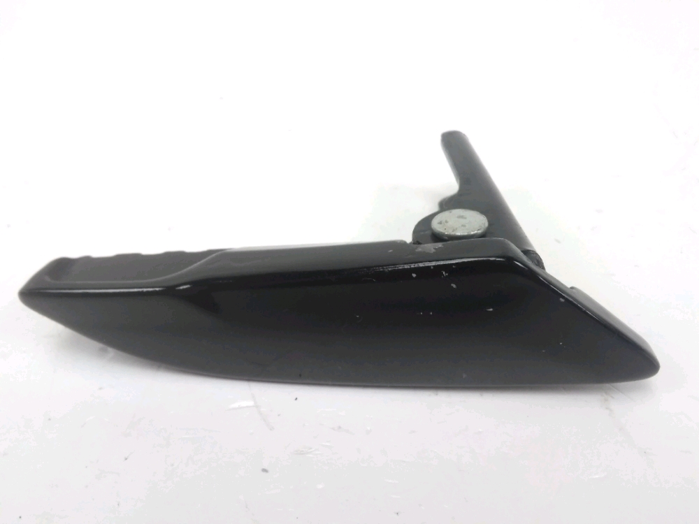 PLATINE ET REPOSE PIEDS ARRIERE DROIT