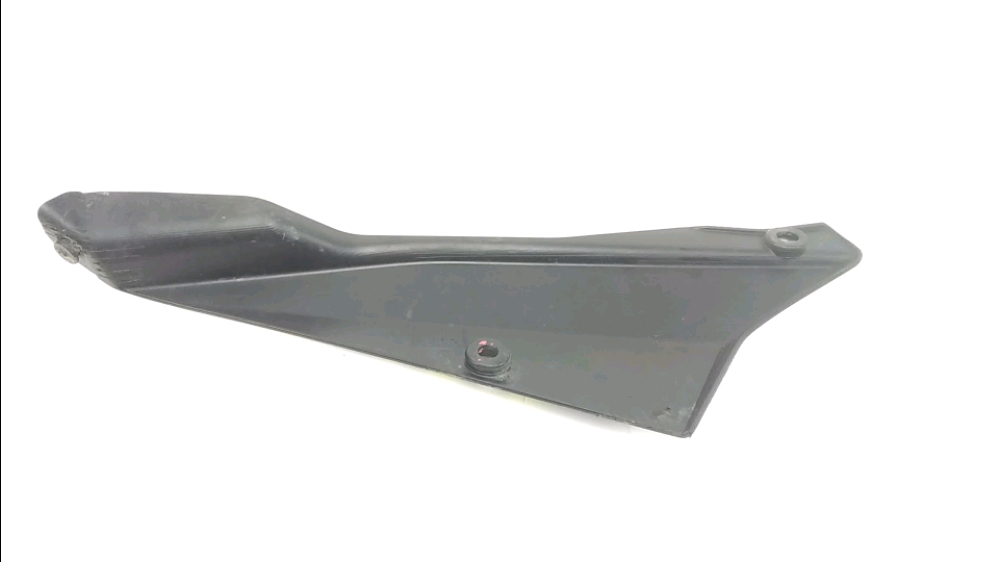 CACHE LATERAL GAUCHE