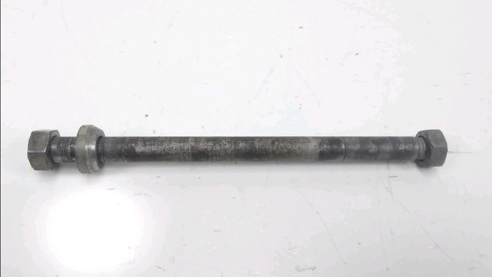 AXE DE ROUE ARRIERE