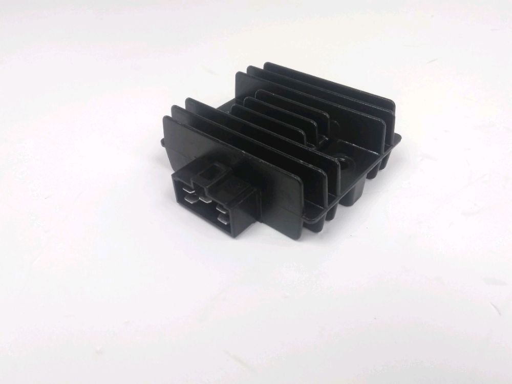 REGULATEUR DE TENSION