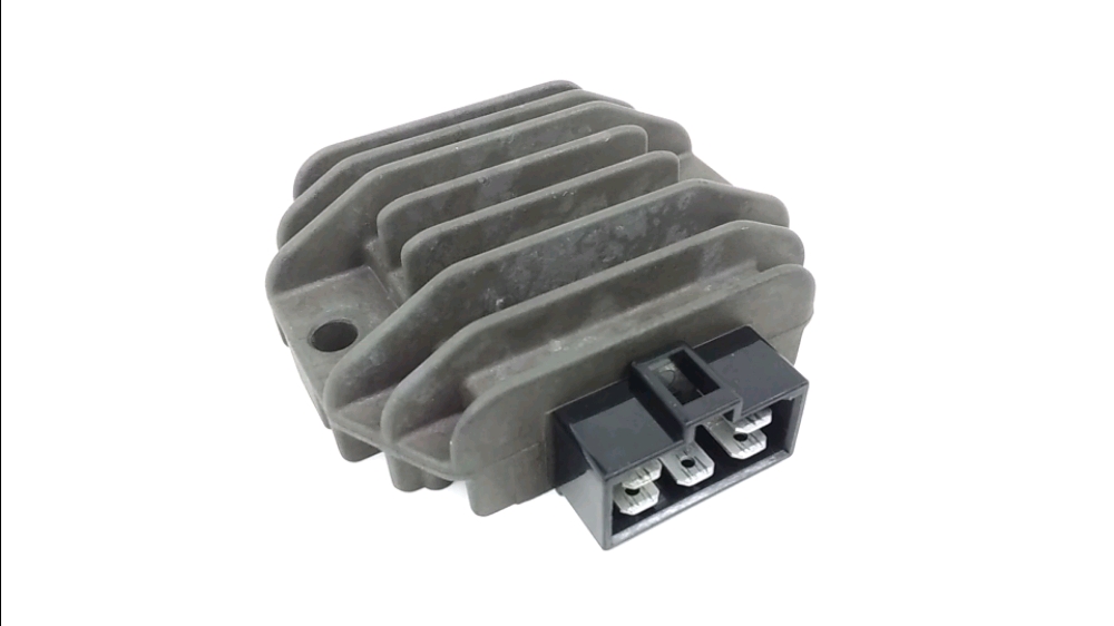 REGULATEUR DE TENSION