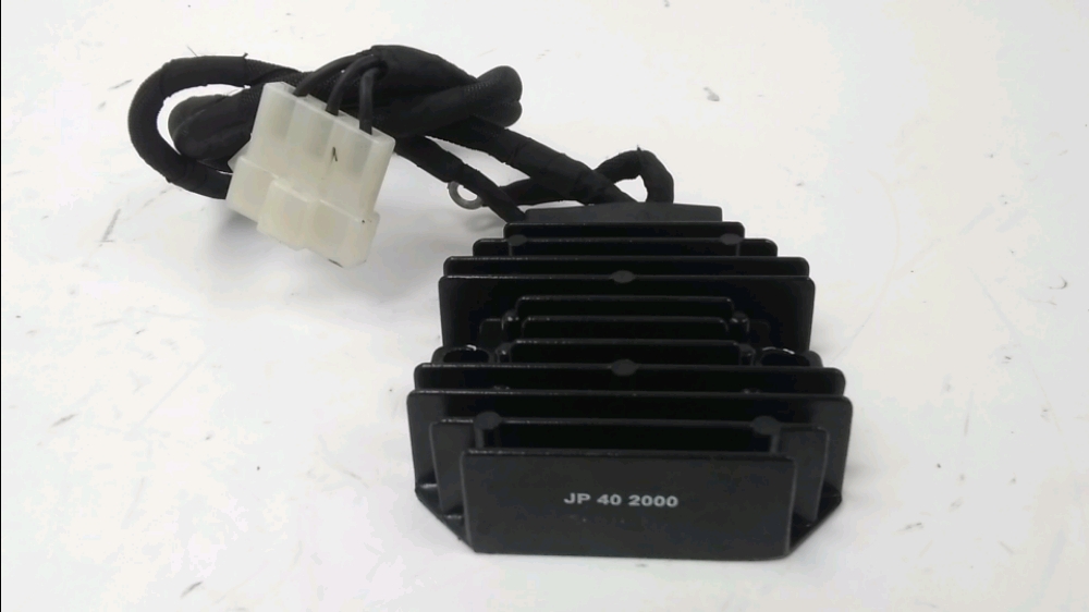 REGULATEUR DE TENSION