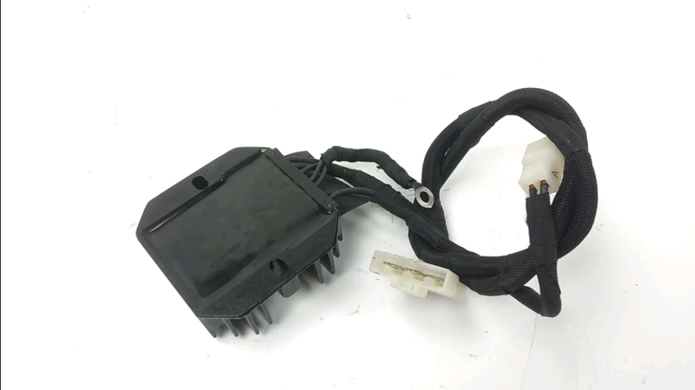 REGULATEUR DE TENSION