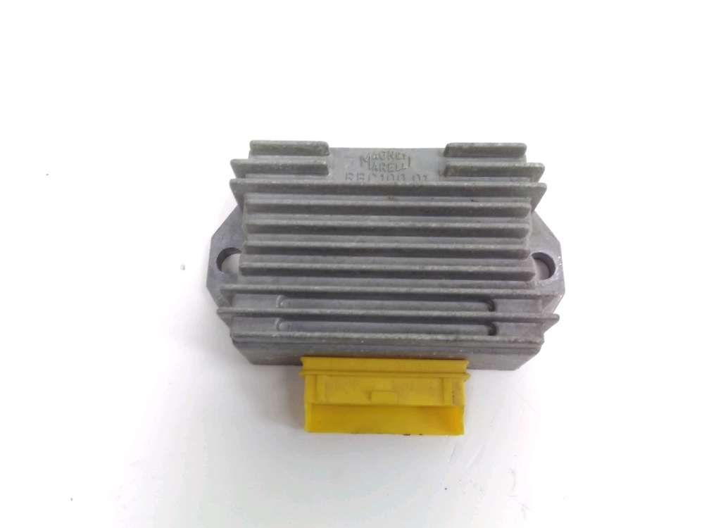 REGULATEUR DE TENSION