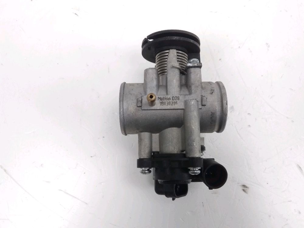 CORPS D'INJECTION DROIT