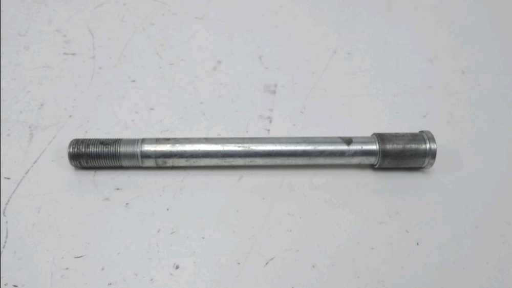 AXE DE ROUE AVANT