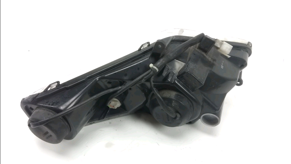 OPTIQUE AVANT GAUCHE