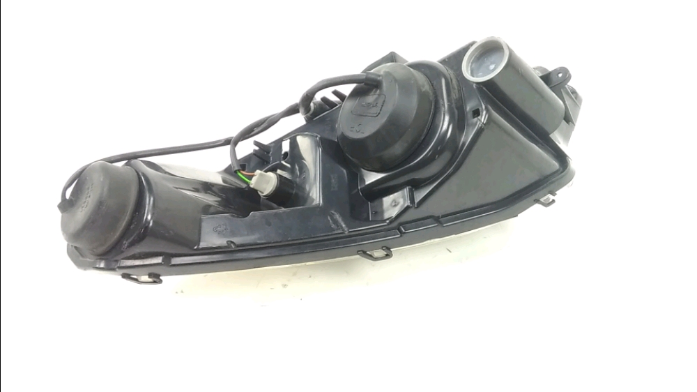 OPTIQUE AVANT GAUCHE