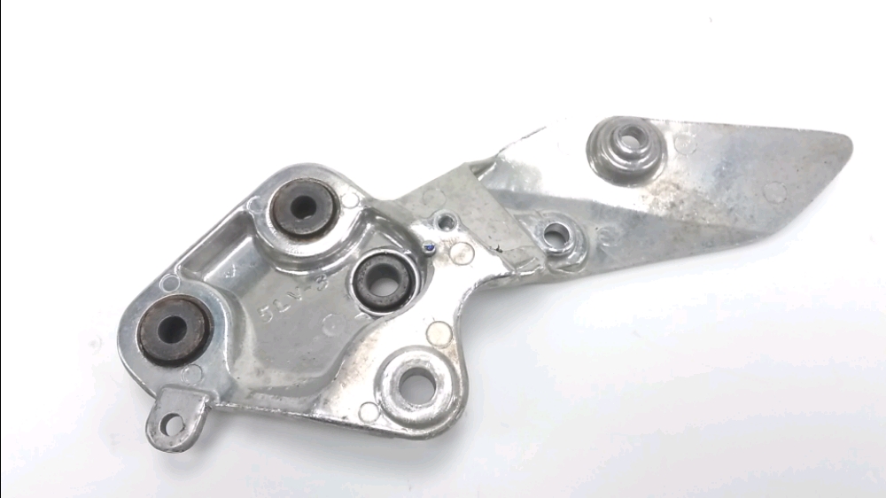 PLATINE AVANT DROITE