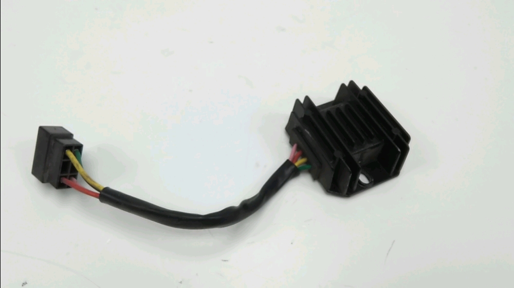 REGULATEUR DE TENSION