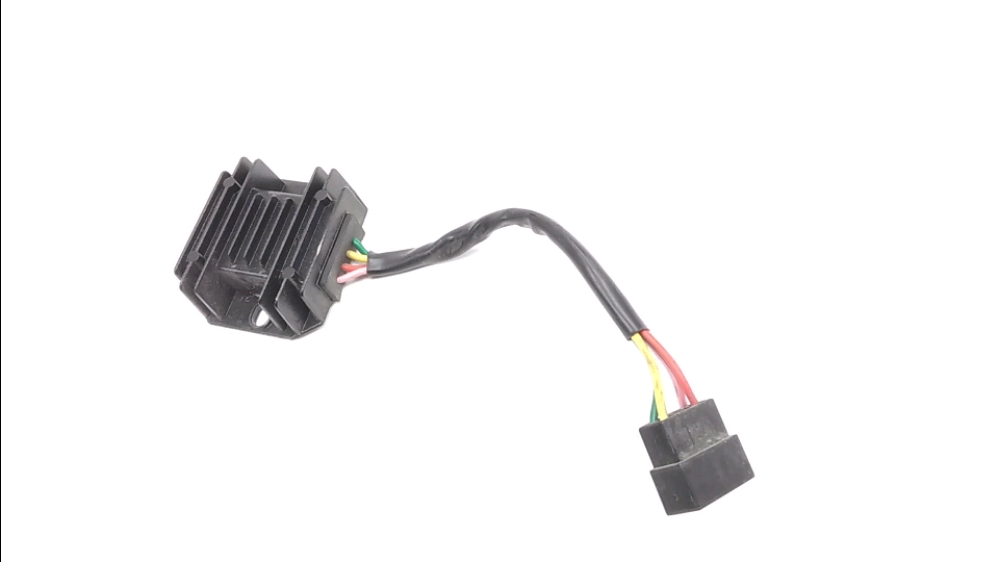 REGULATEUR DE TENSION