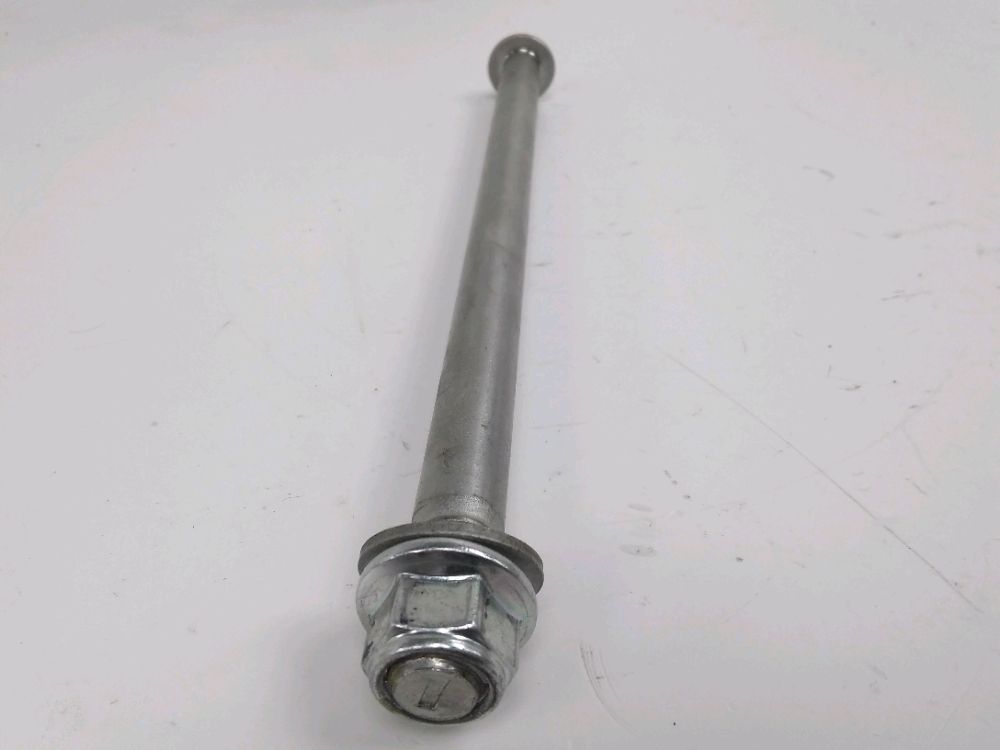 AXE DE ROUE AVANT
