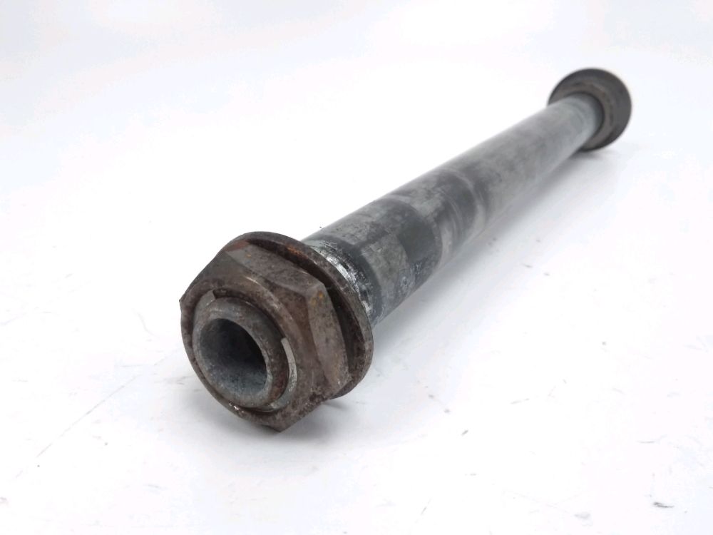 AXE DE ROUE ARRIERE