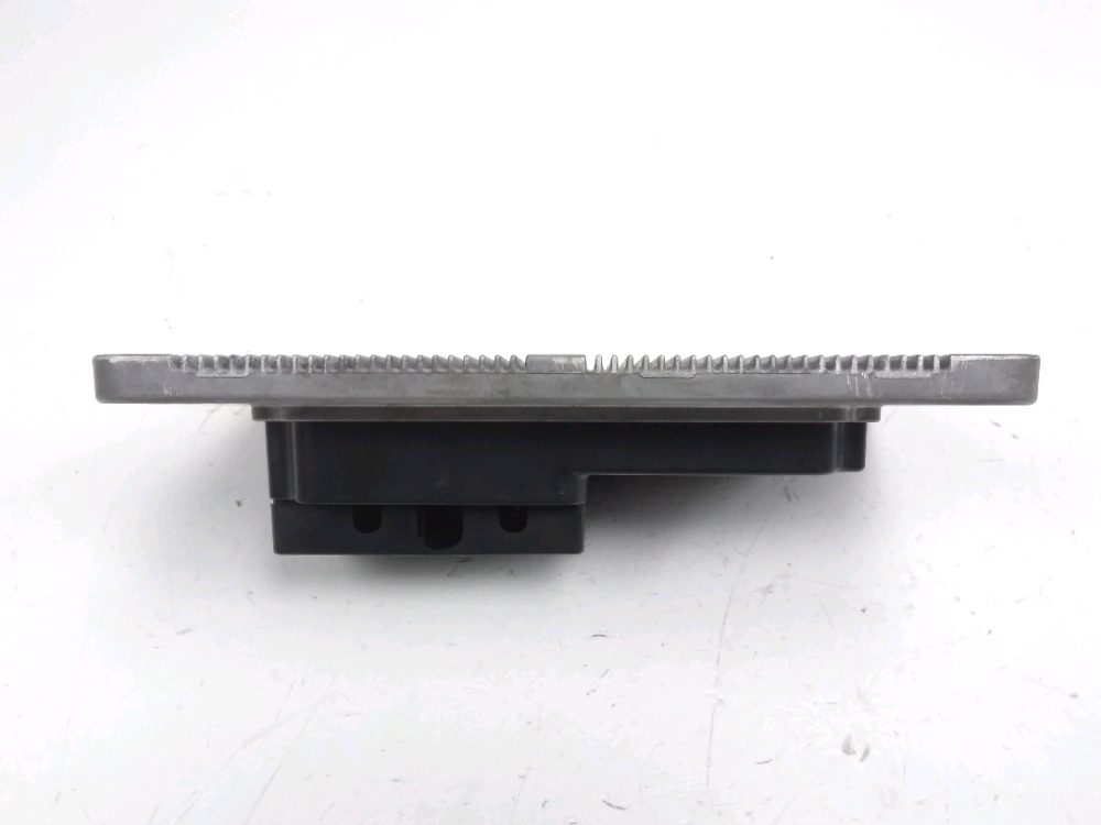 REGULATEUR DE TENSION