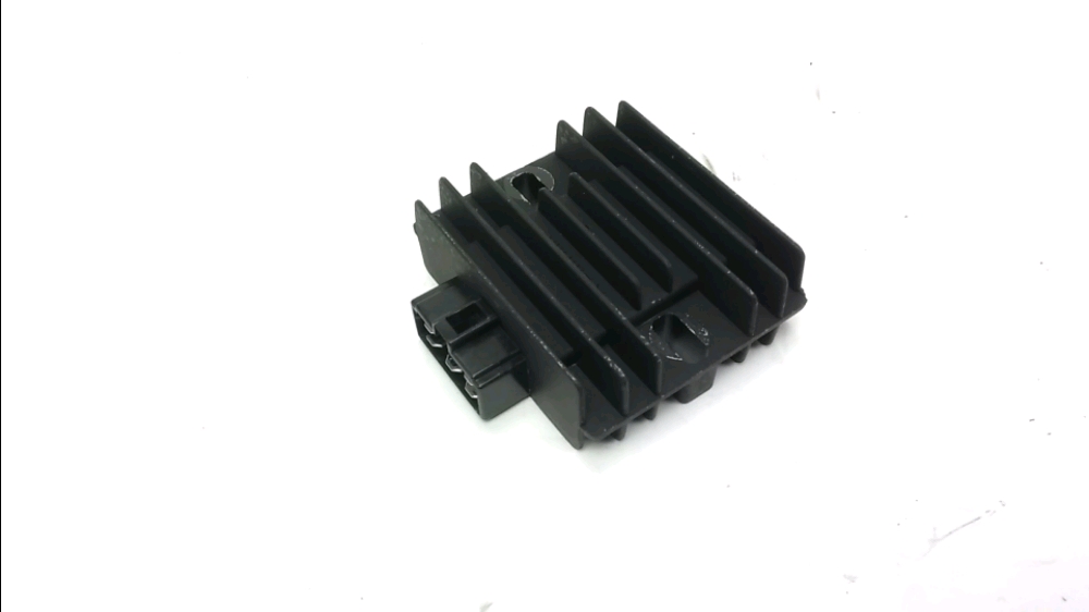 REGULATEUR DE TENSION