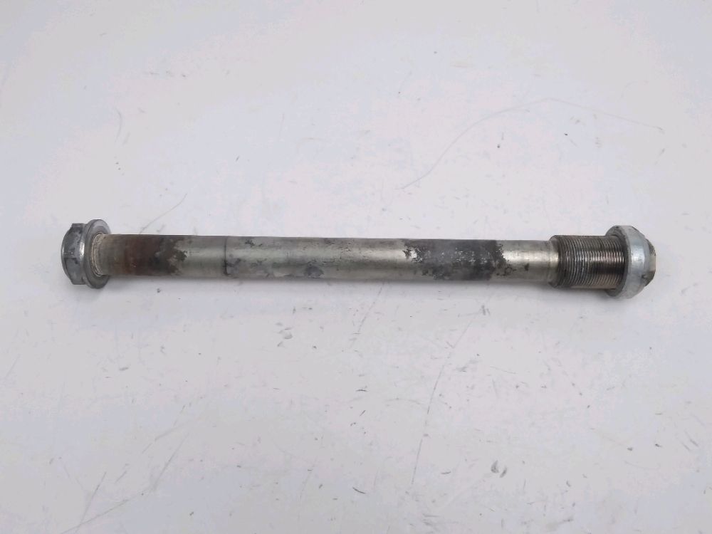 Axe de bras oscillant