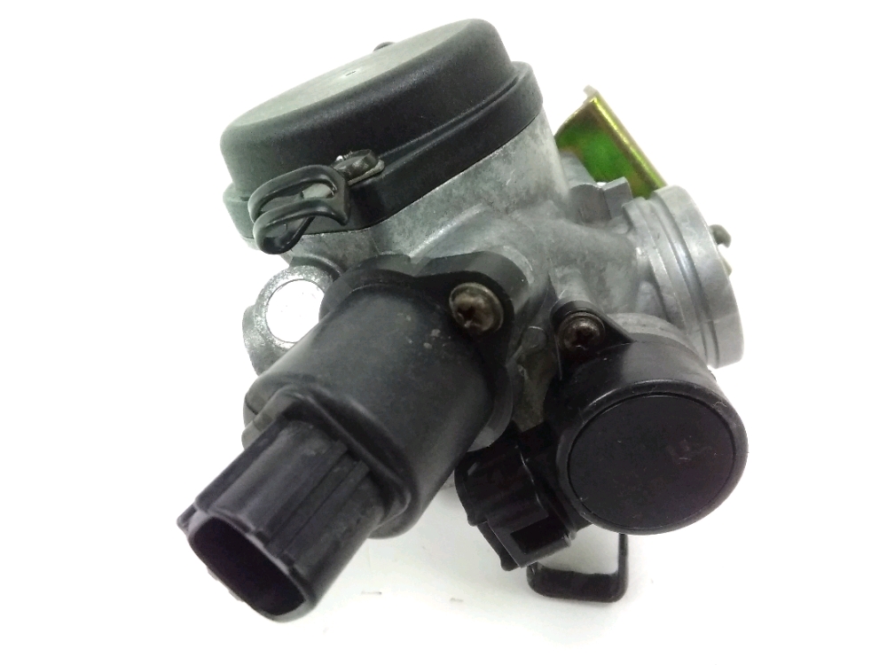 Corps d'injection gauche