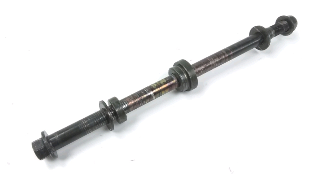 AXE DE ROUE ARRIERE