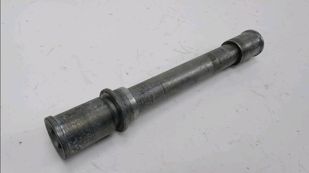 AXE DE ROUE AVANT