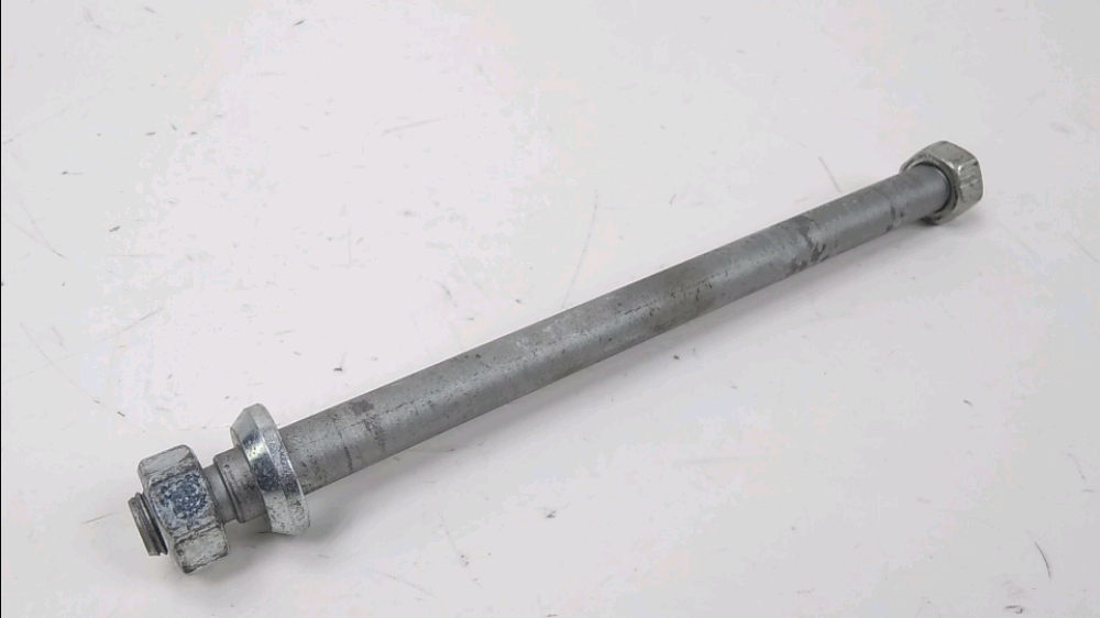 AXE DE ROUE ARRIERE