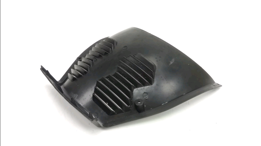 GRILLE DE RADIATEUR